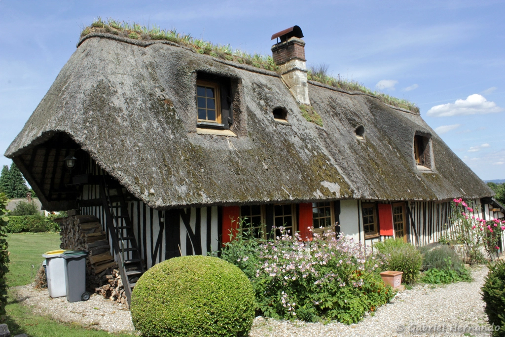 Chaumière, dans le village du Marais-Vernier