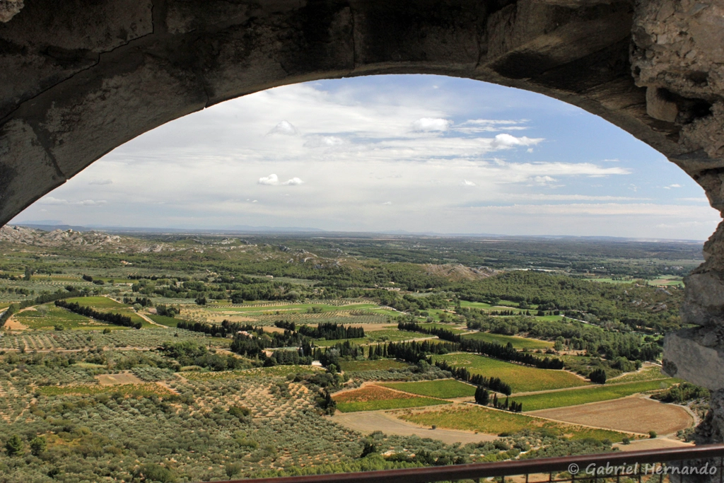 Panorama sur la plaine de la Crau
