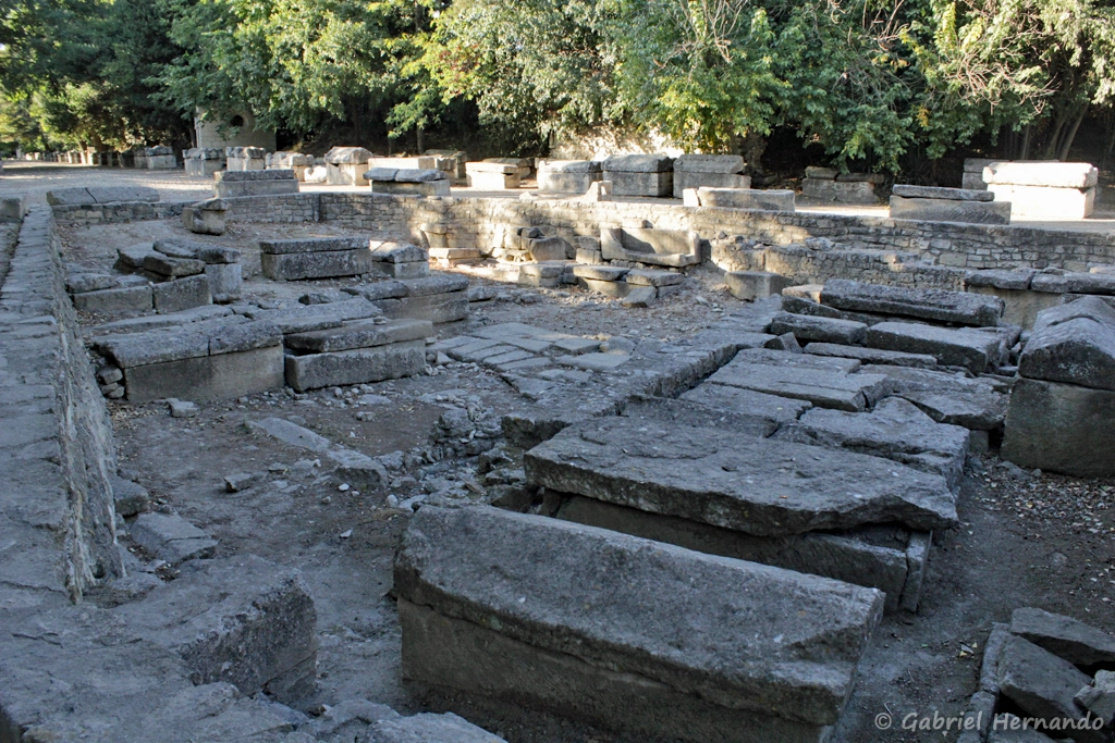 Champ de sarcophages