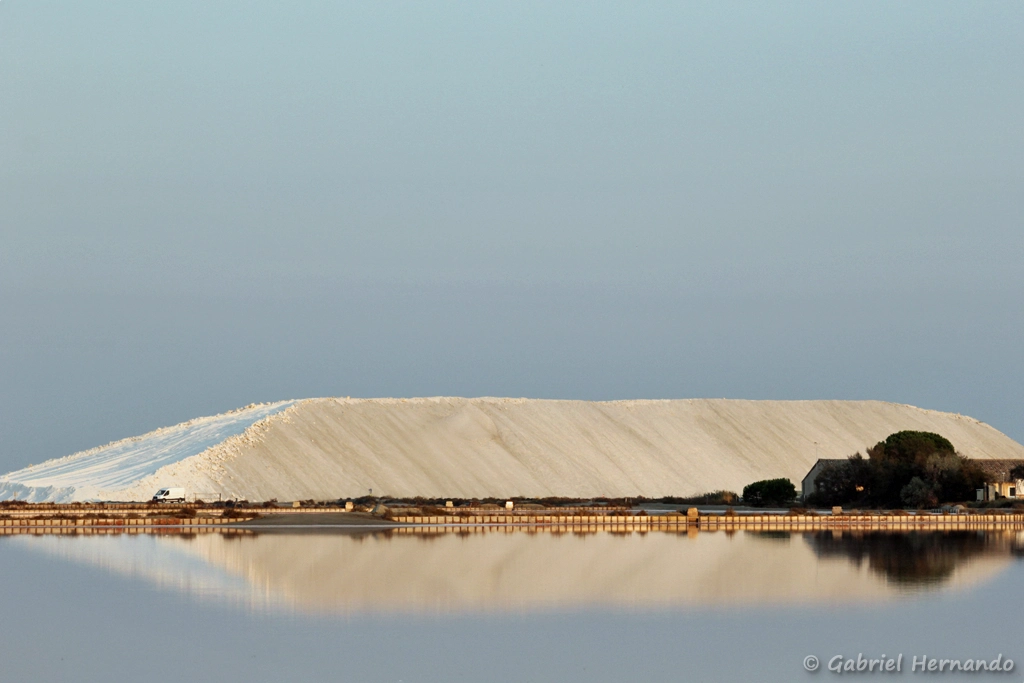 Grand tas de sel des salines