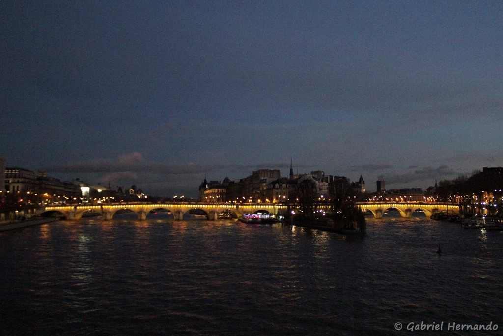 Le Pont Neuf, de nuit