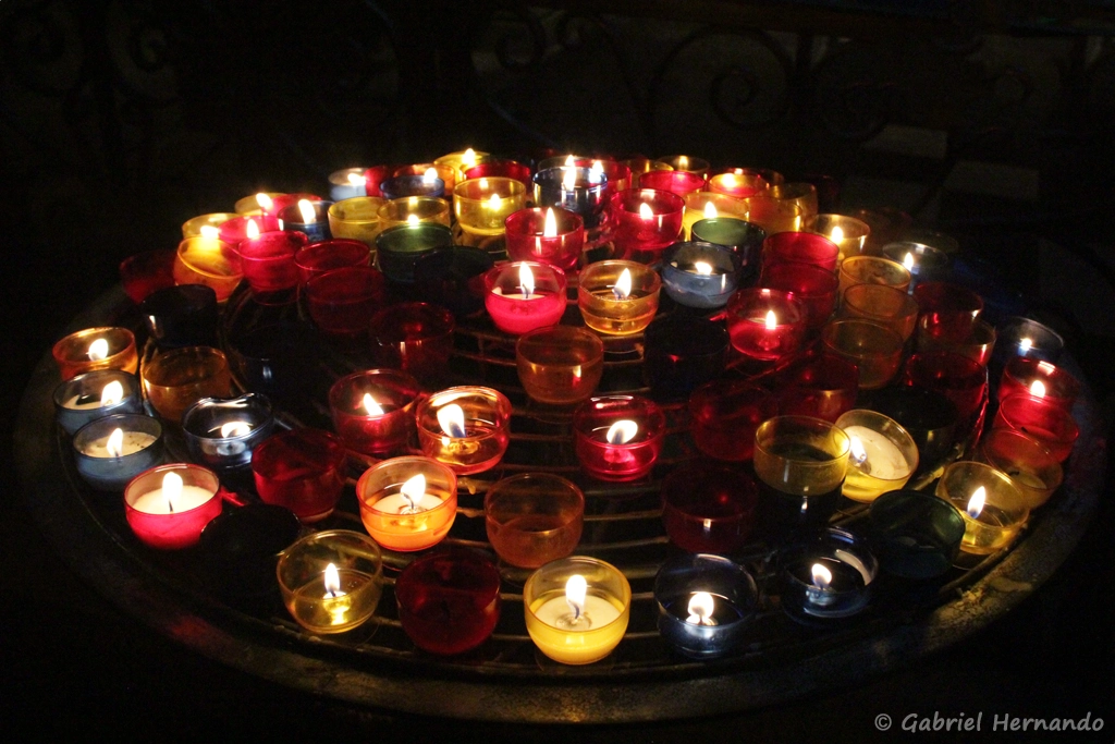 Bougies dans la cathédrale