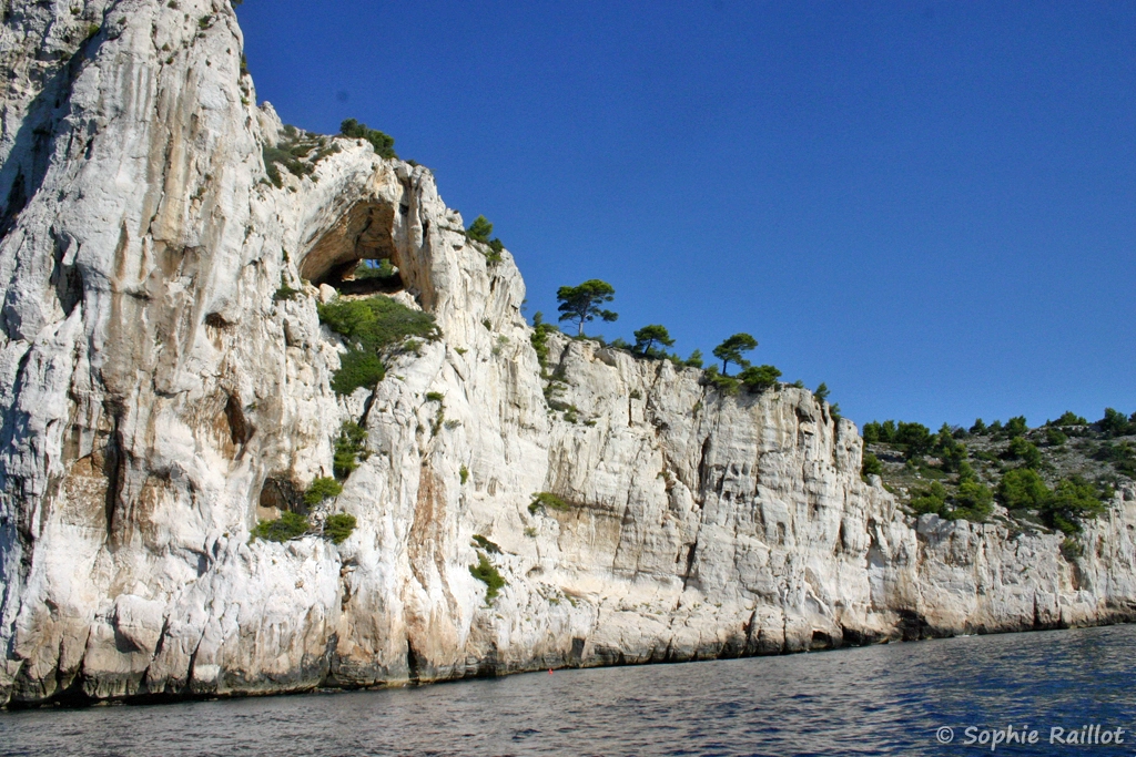 Arche de Castel Vieil et les falaises