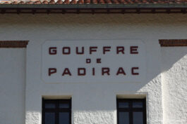 Début de visite du gouffre