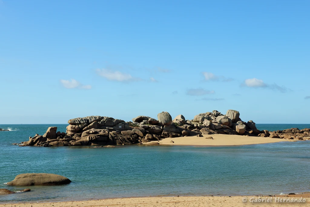 L'île du Grand Gouffre, depuis la grève de Toul Drez