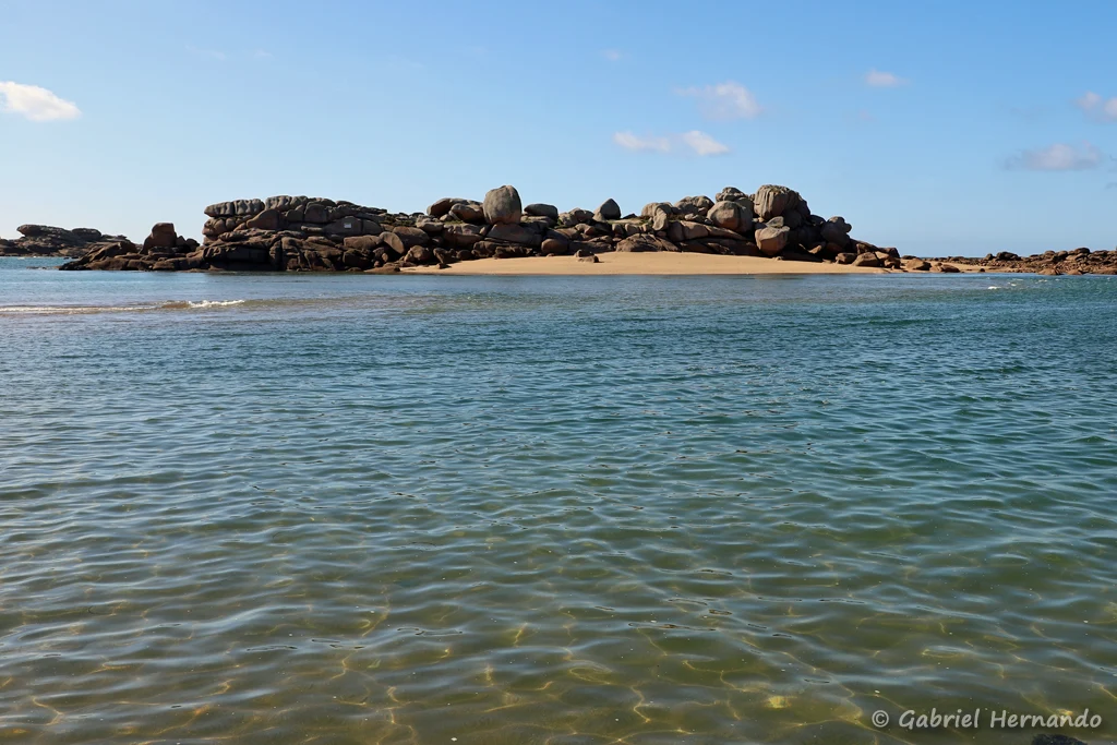 L'île du Grand Gouffre, depuis la grève de Toul Drez