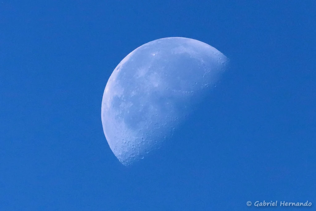 La lune en soirée