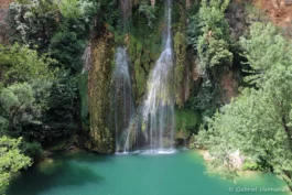 La cascade, avec son bassin