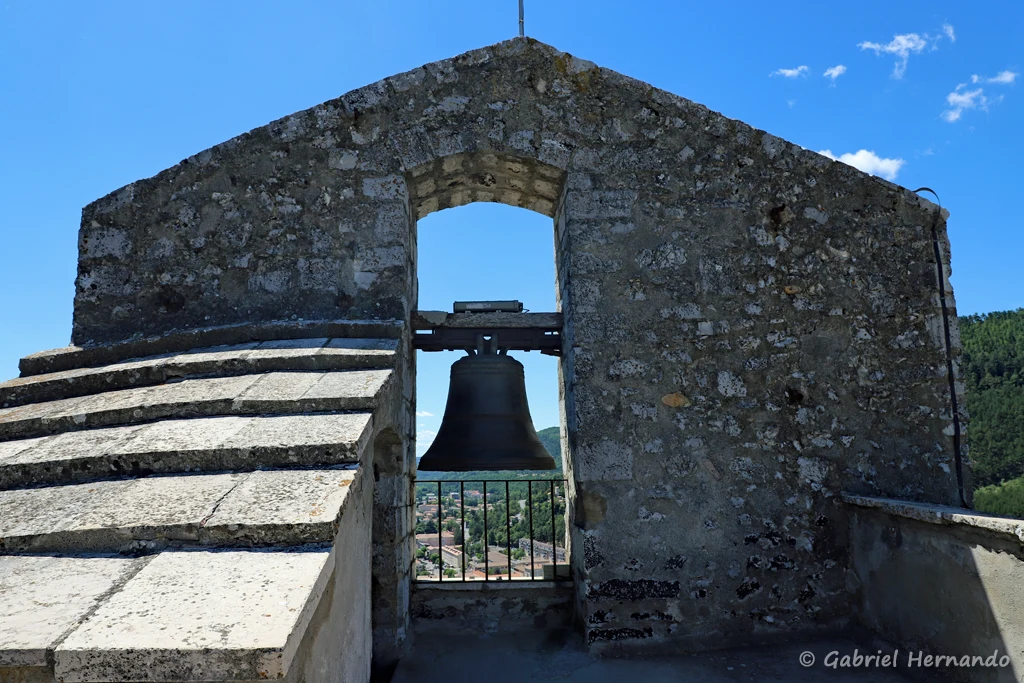 Le clocher mur du donjon de la citadelle