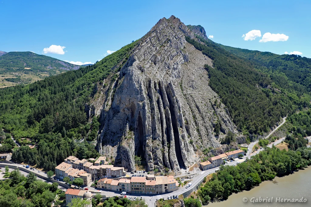 Rocher de la Baume, vu de la citadelle