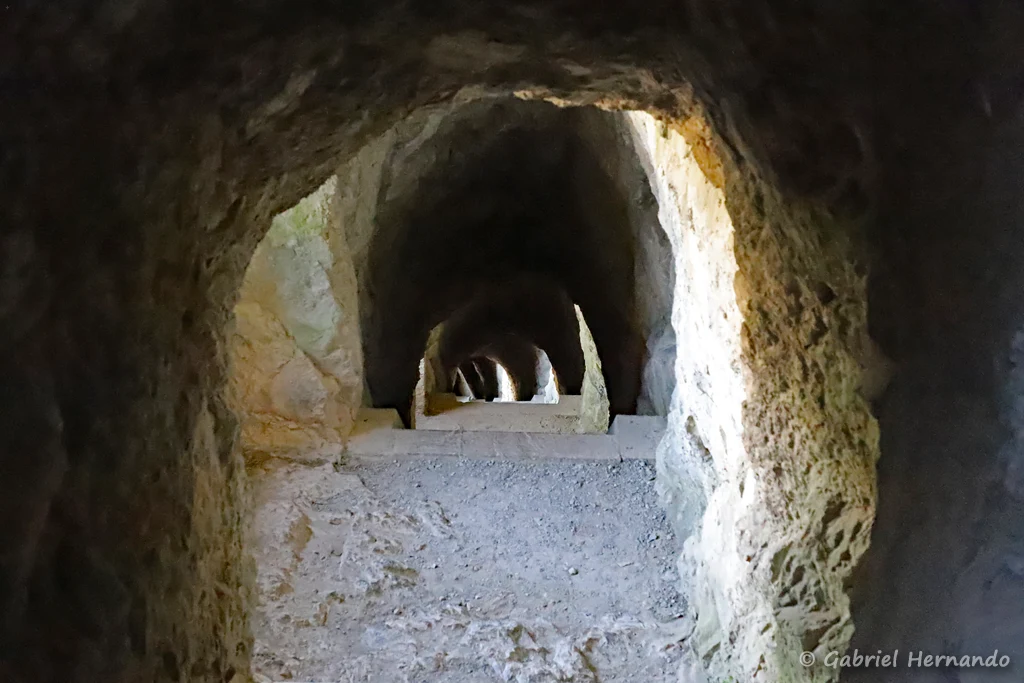 Escalier souterrain datant de 1842, reliant la citadelle à la porte Nord de la ville