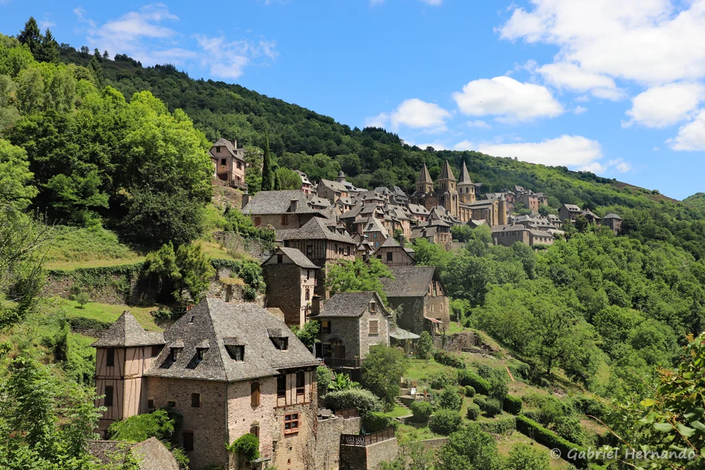 Panorama sur Conques, depuis la chapelle Saint-Roch