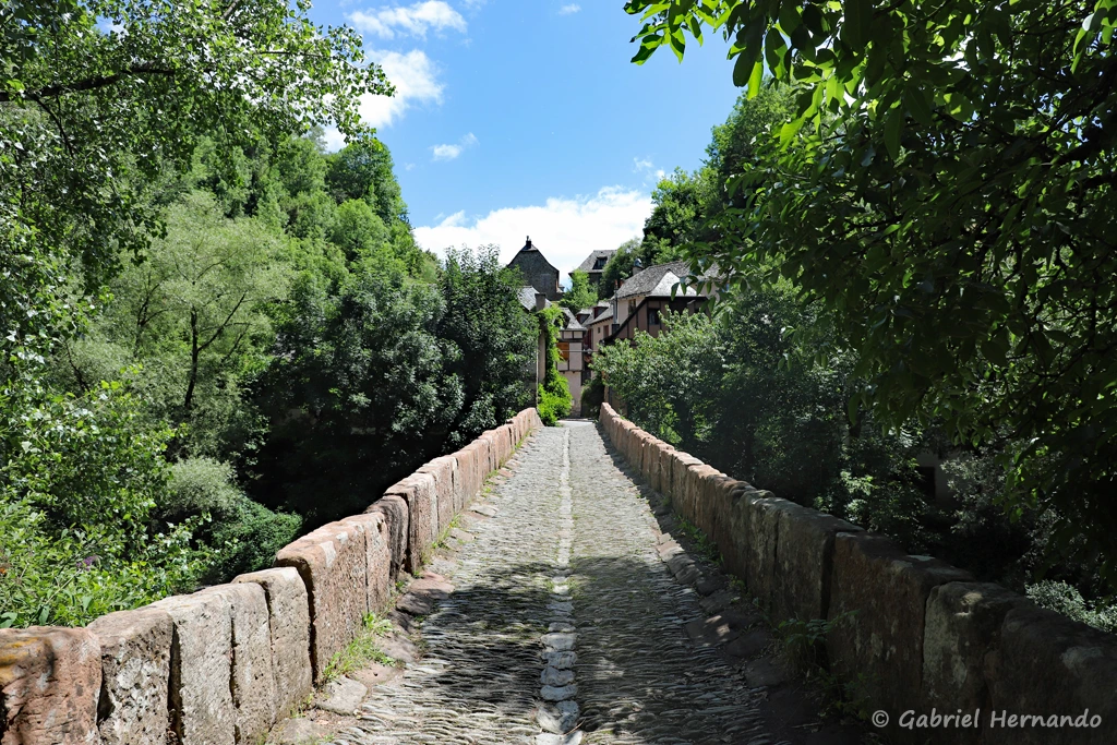 Pont des pèlerins, dit pont romain, sur le Dourdou