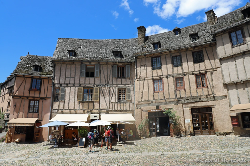 Maison typiques, sur la place de l'église
