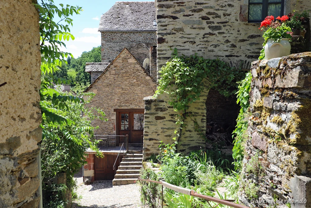 Maisons typiques avec ses "calades", ruelles constituées de pierres callées