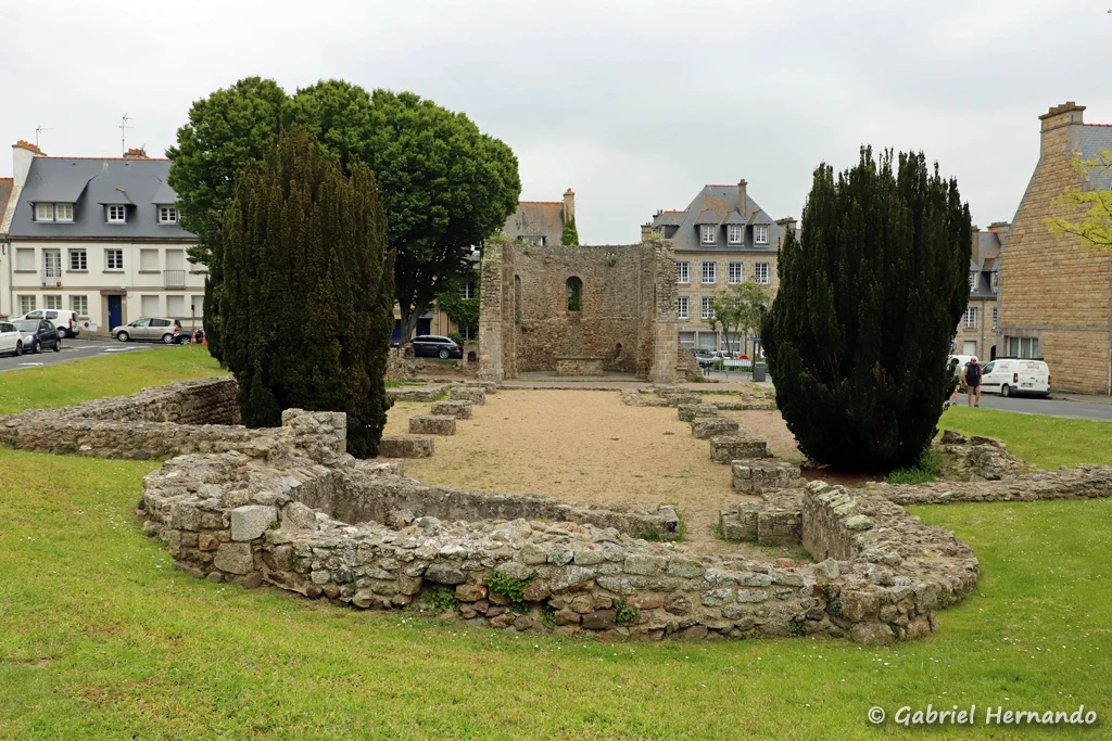 Vestiges des cathédrales médiévales d'Alet
