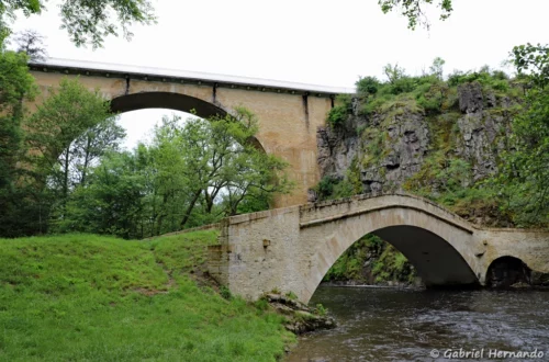 "Vieux-Pont" au premier plan et le "Grand-Pont" en arrière plan