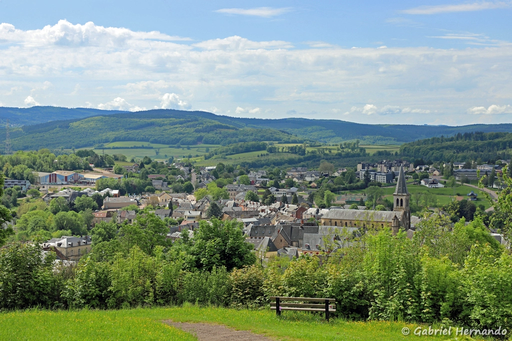 Panorama sur la ville et le Morvan, depuis le panorama du Calvaire