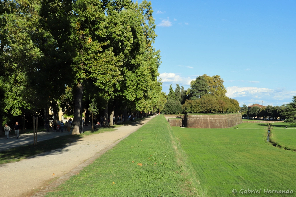 Bastion San Colombano, depuis les remparts de la la porte San Pietro, au Sud de la cité
