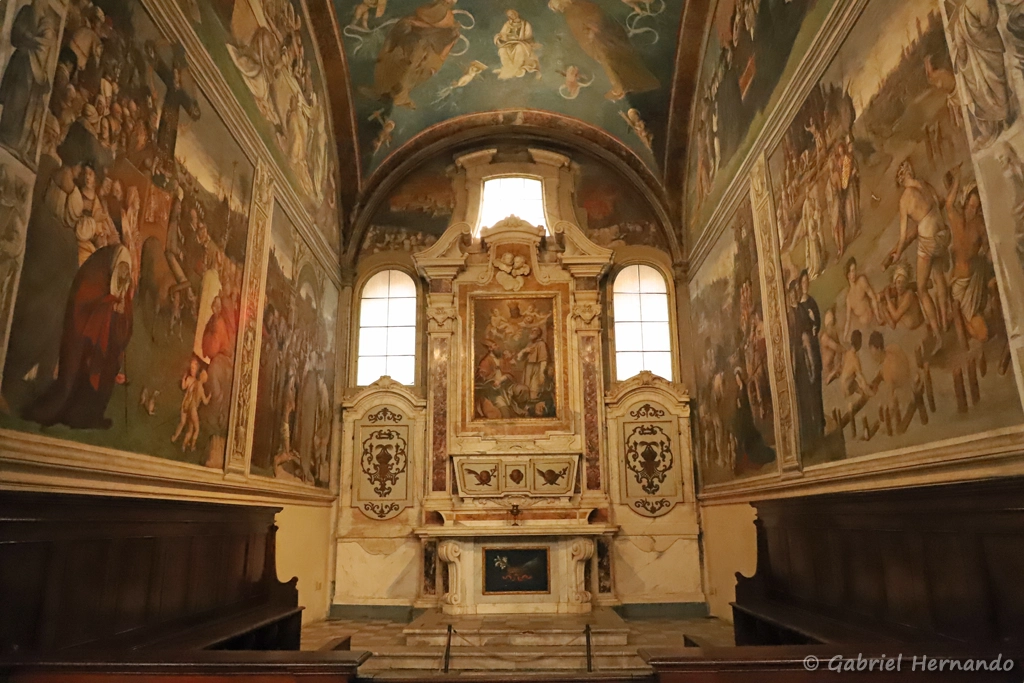 Chapelle della Croce ou di San Agostino, avec son plafond peint par Amico Aspertini, dans la basilique di San Frediano