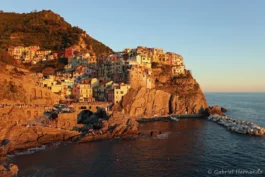 Manarola, sous la lumière du soleil couchant