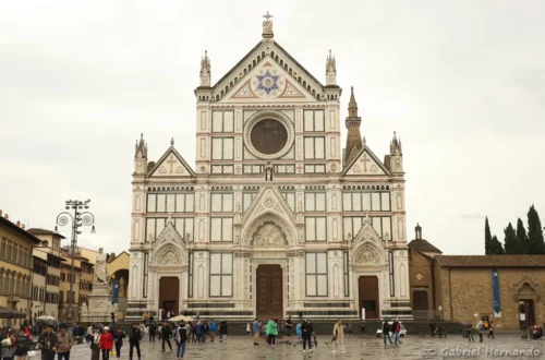 Façade de la basilique