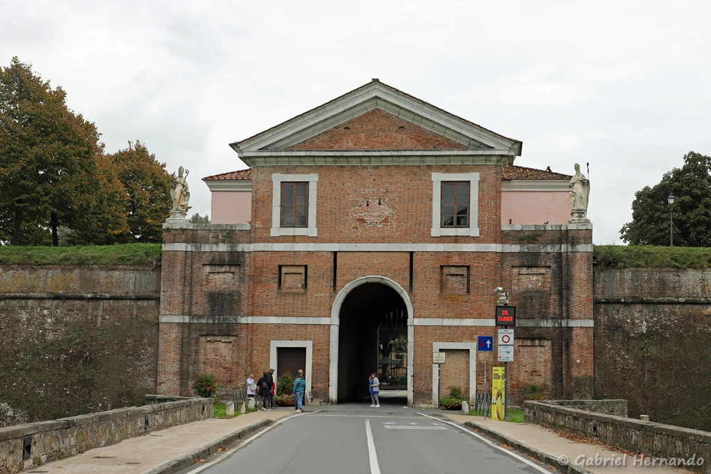Porte San Donato, à l'Ouest de la cité
