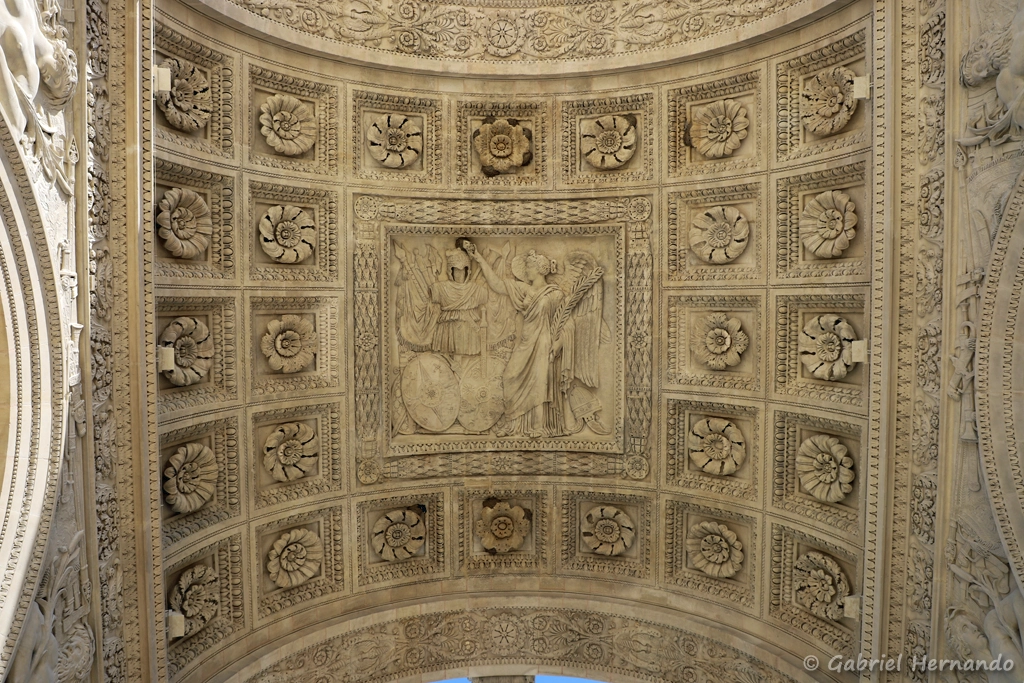 Voute de la grande arche de l'Arc de triomphe du Carrousel