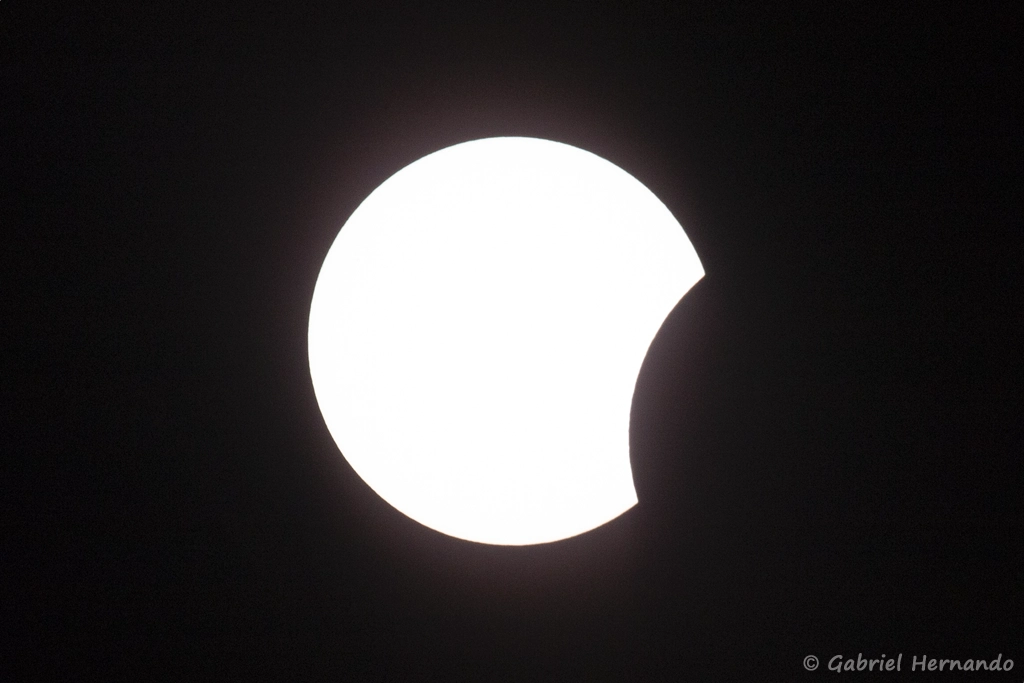 19h32, la lune est bien visible