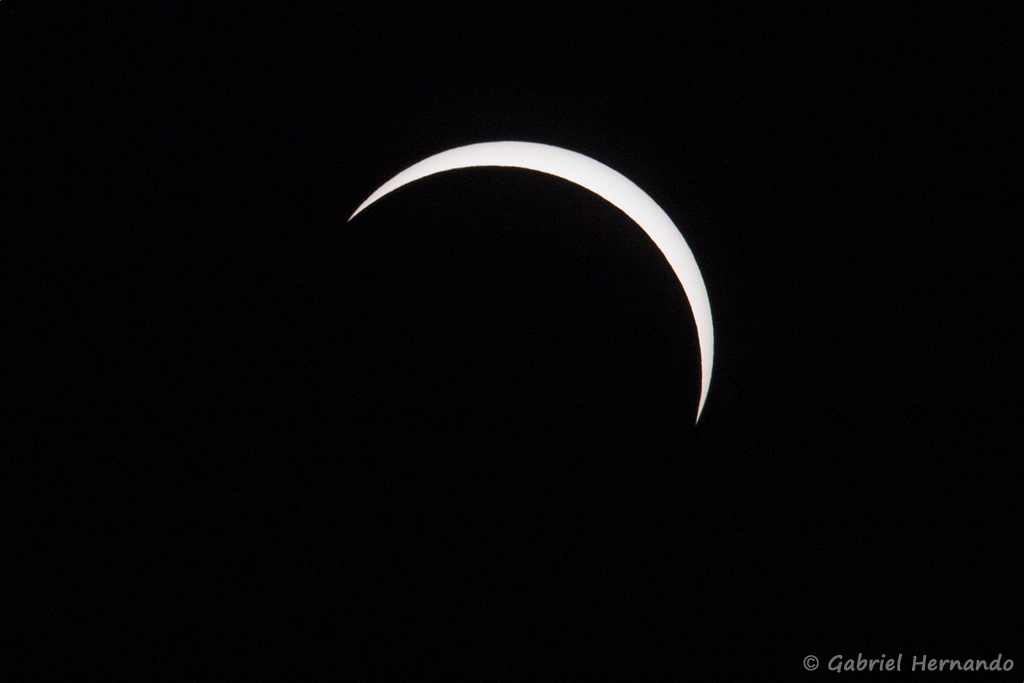 20h18, l'éclipse vient de passer son maximum (Douains, 12 août 2026)
