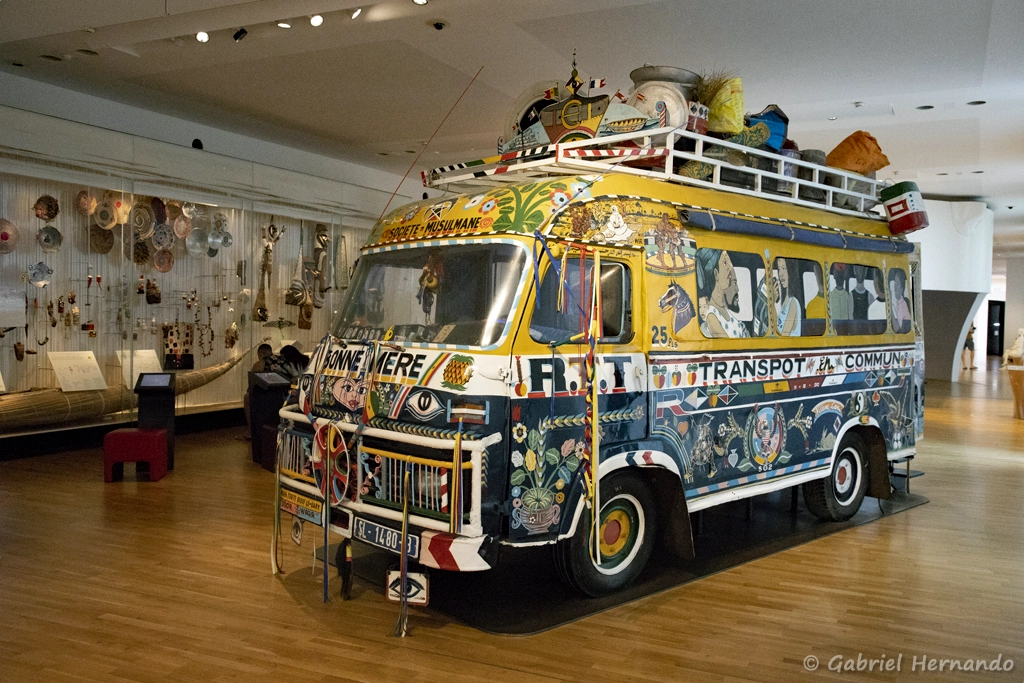 Bus sénégalais des années 1960