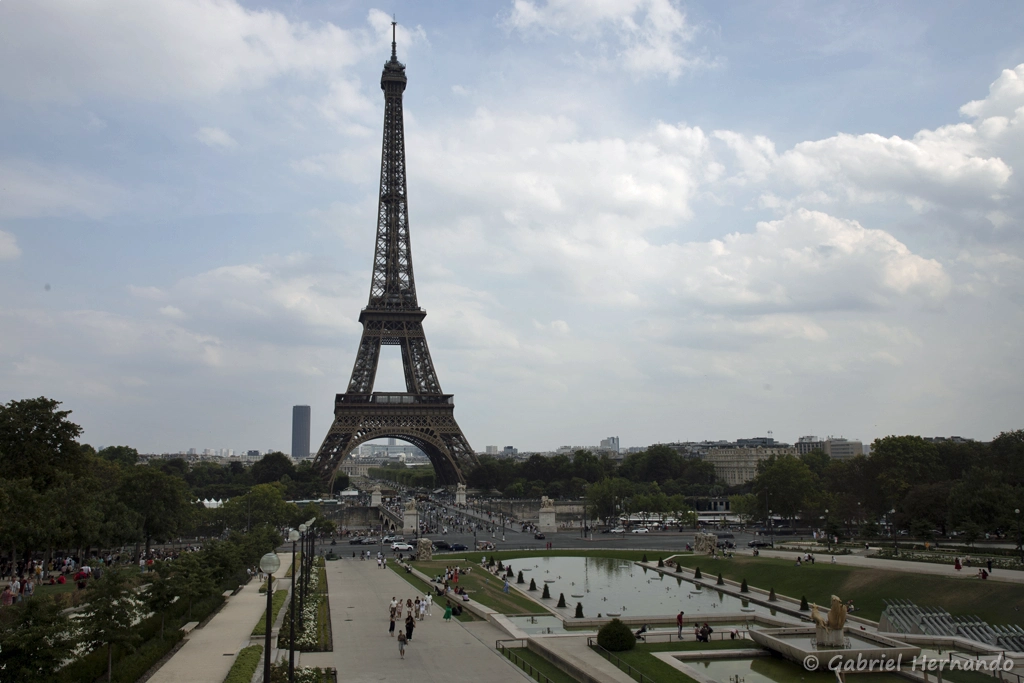 La tour Eiffel, depuis la place du Trocadéro